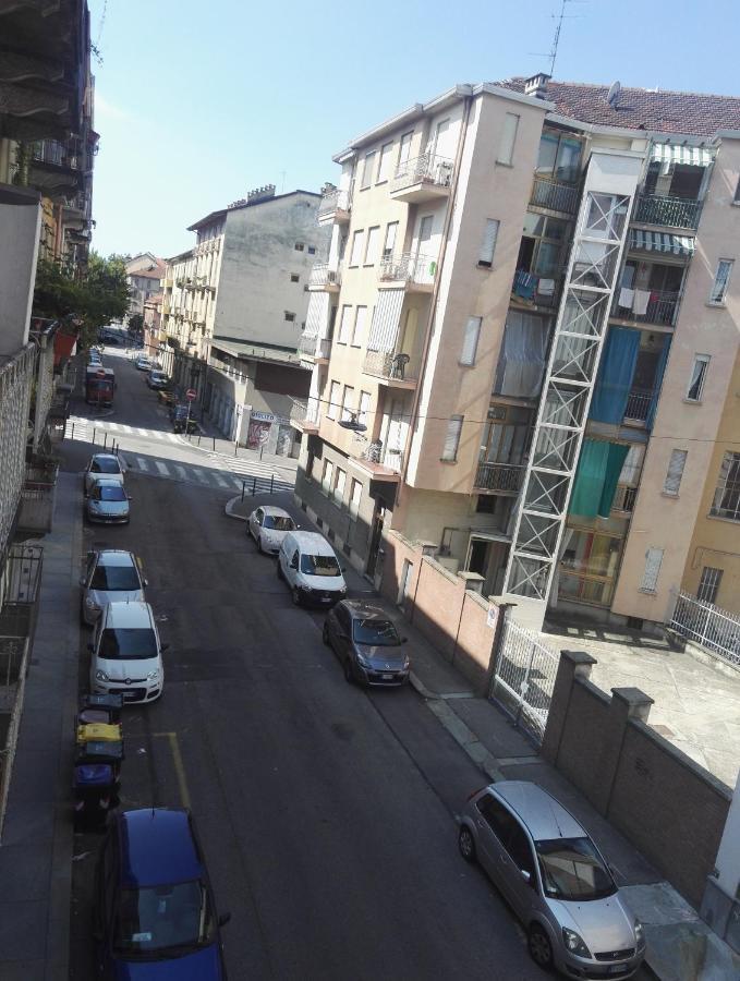 Cinecasa Di Andrea E Cristina Apartment Turin Luaran gambar